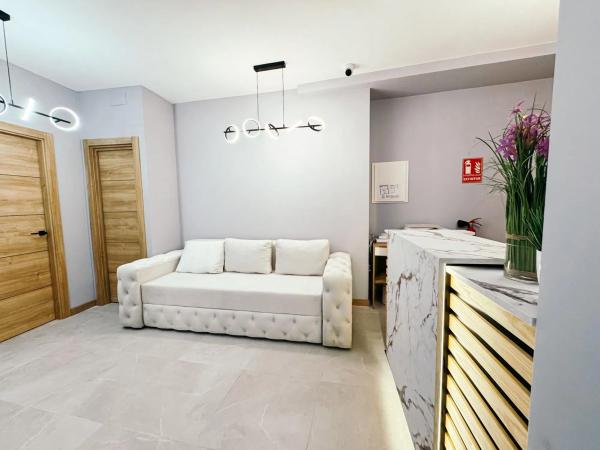 Edificio hotelero thumbnail 1