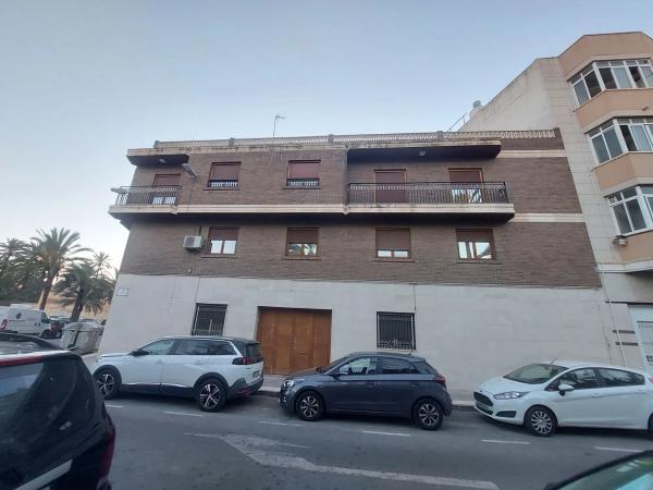 Edificio residencial en calle Blas Orts Sanchez, 61 thumbnail 1