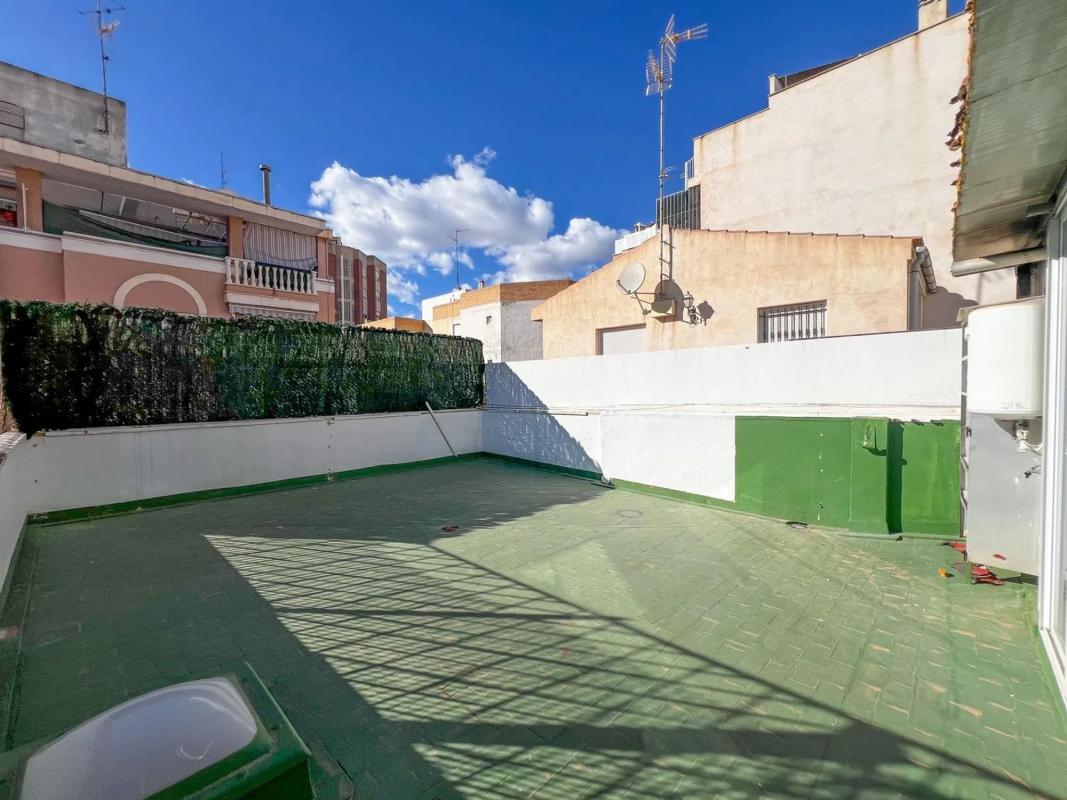 Propiedades en venta y alquiler en España photo 1