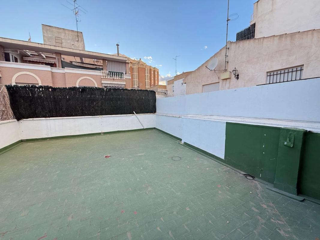 Propiedades en venta y alquiler en España photo 1