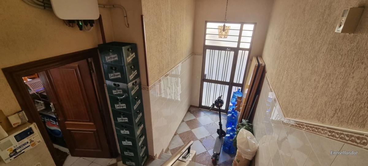Budynek Mieszkalny o powierzchni 380m2 na sprzedaż w San Juan de Alicante photo 1