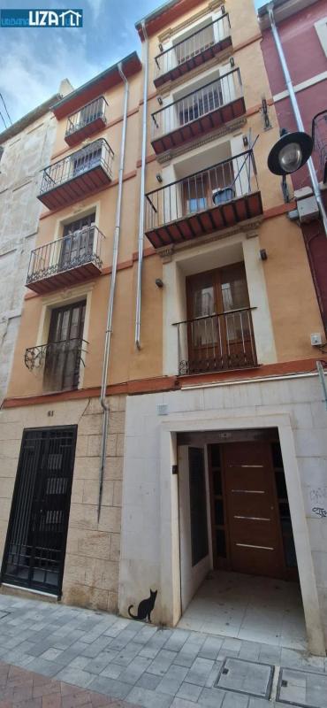 Edificio Residencial de 320m2 en venta en Alcoy / Alcoi photo 4
