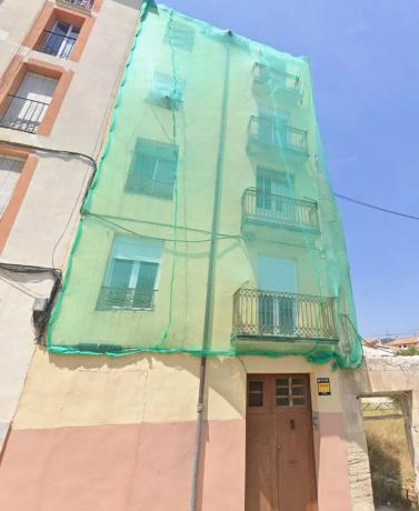 Edificio residencial en calle Sant Mateu, 88 photo