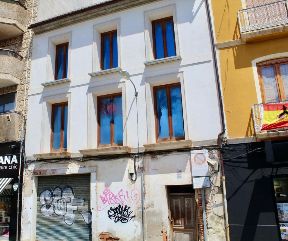 Propiedades en venta y alquiler en España photo 1