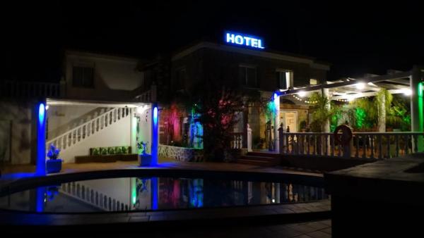 Edificio hotelero photo 2