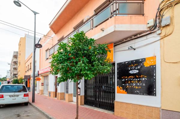 Edificio en avenida del Doctor Fleming photo 1