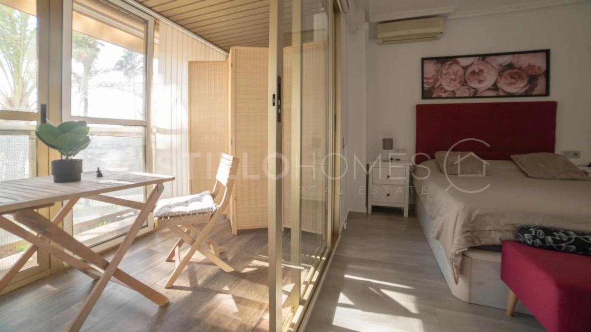 Sale of apartment in Plaza de Capdepont, 4, Torrevieja
 photo 4