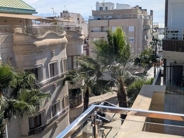 Ático en venta en Calle Patricio Perez, 21, Torrevieja thumbnail 1