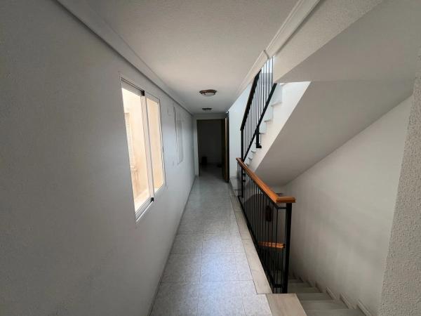 Sprzedaż mieszkania w Calle San Pascual, Torrevieja
 photo 2
