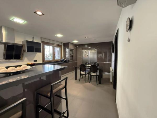 Ático en venta en Calle de Orihuela, 28, Torrevieja thumbnail 1