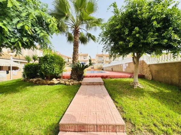 Dom szeregowy na sprzedaż w  CL AVELLANEDA , Torrevieja photo 4