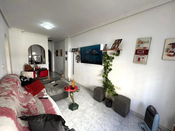 Venta de piso en Calle San Pascual, Torrevieja
 photo 1