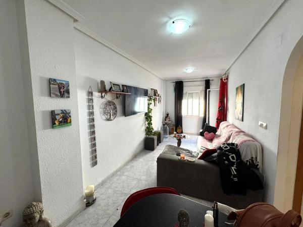 Venta de piso en Calle San Pascual, Torrevieja
 photo 2