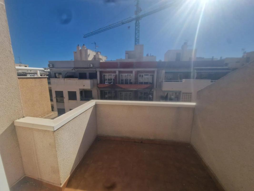 Venta de ático en Calle San Luis, Torrevieja photo 1