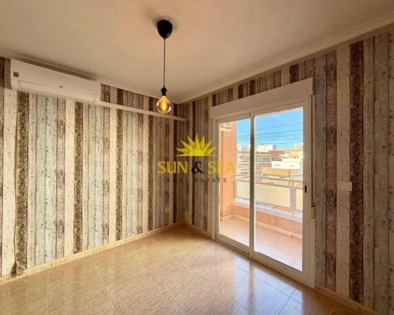 Sprzedaż mieszkania w Barrio Puerto Deportivo, Torrevieja
 photo 2