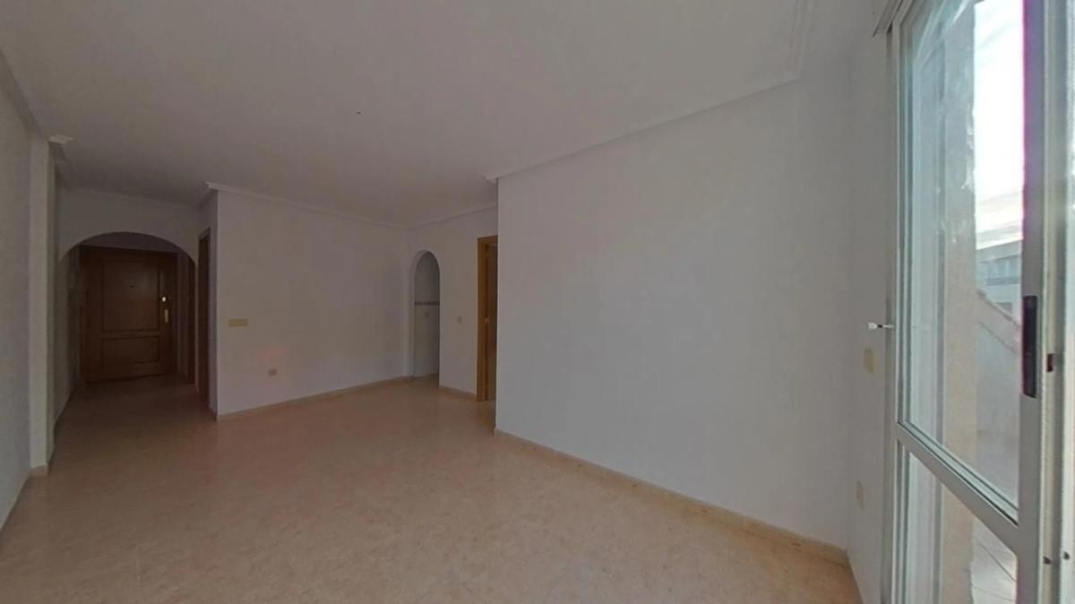 Venta de piso en Calle Maldonado, Torrevieja
photo 5