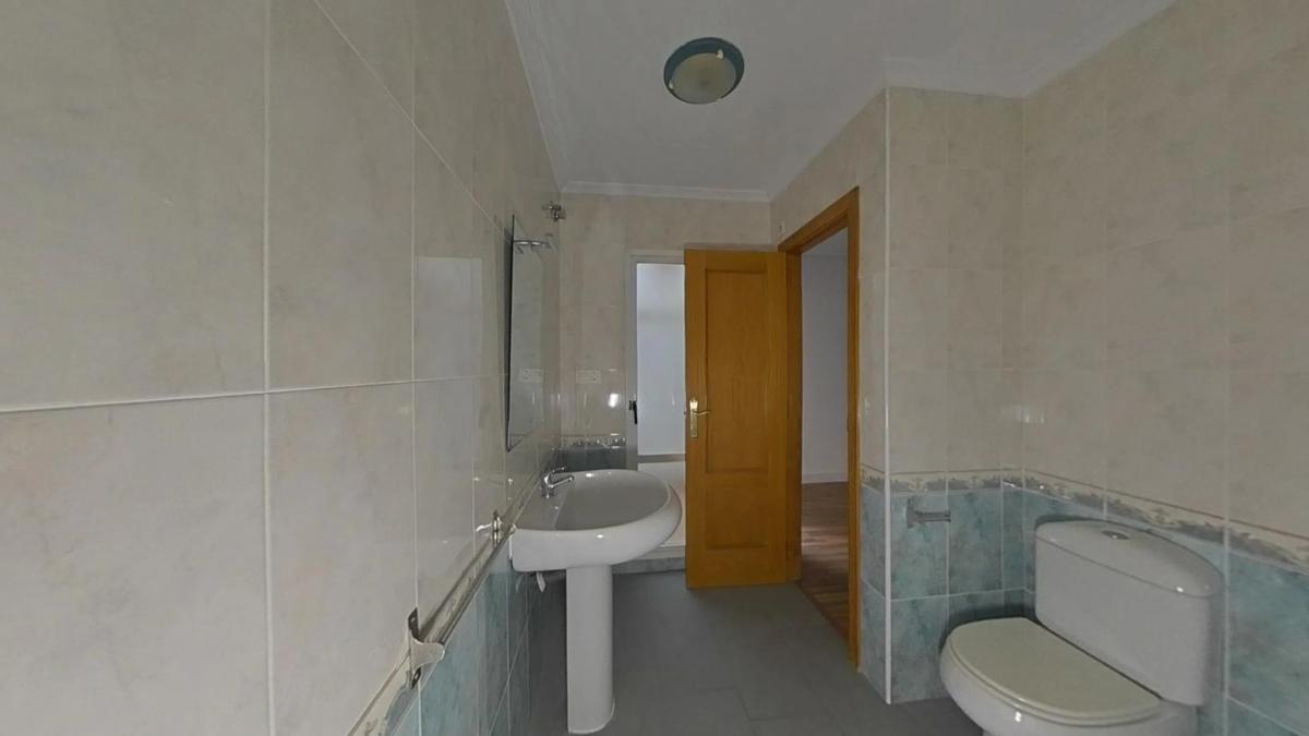 Sale of apartment in Rambla Juan Mateo García, Torrevieja
 photo 3