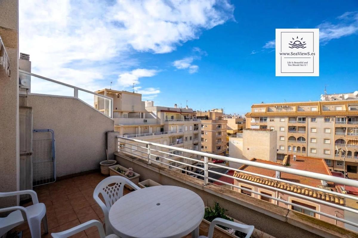 Venta de ático en Calle Maldonado, 40, Torrevieja photo 3