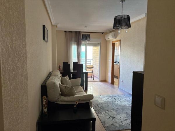 Sprzedaż mieszkania w Barrio Puerto Deportivo, Torrevieja
 photo 1