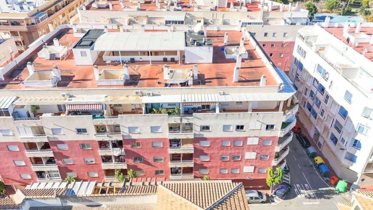 Venta de ático en  Calle San Policarpo, Torrevieja photo 2