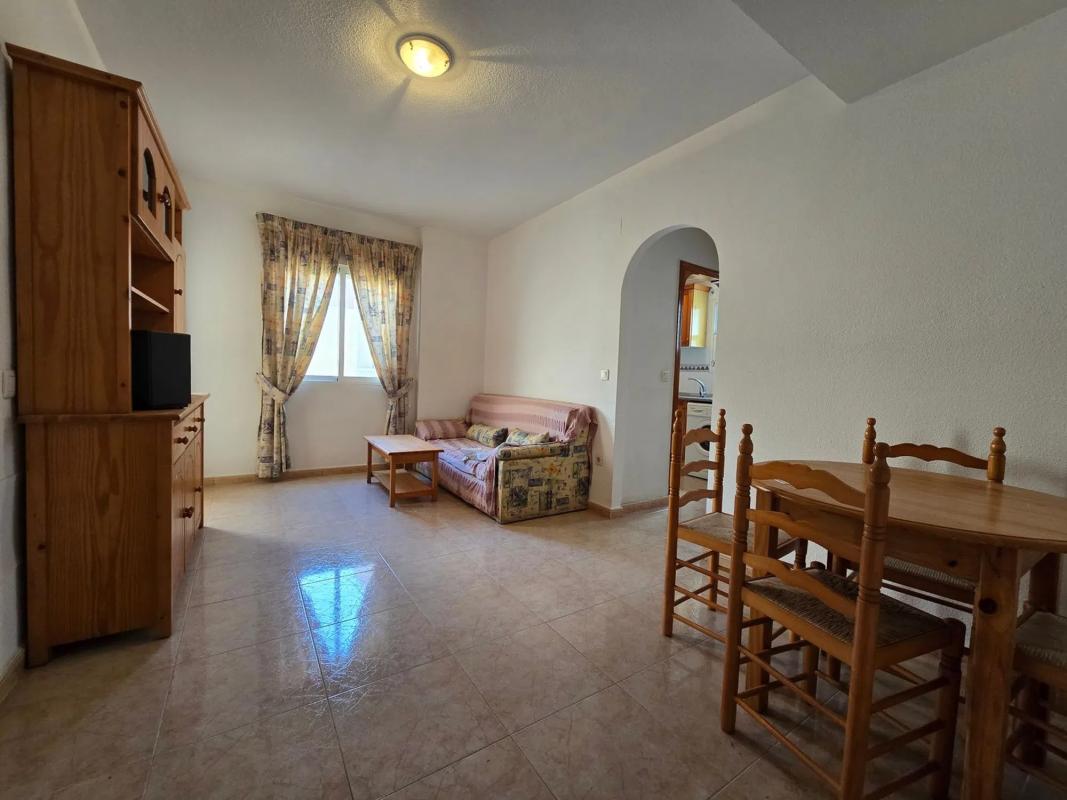 Sale of apartment in CL BILBAO, Torrevieja
 photo 4