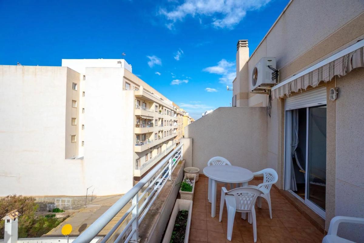 Venta de ático en Barrio El Molino, Torrevieja photo 3