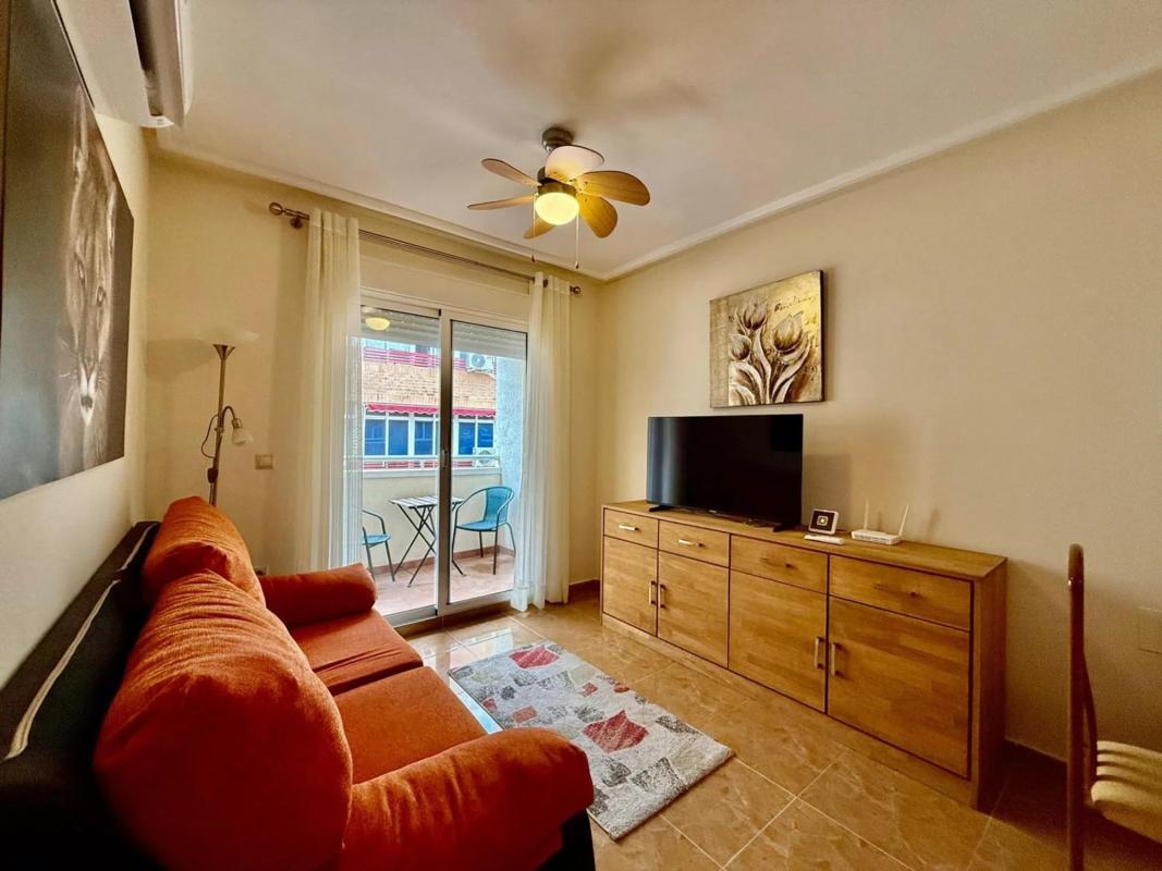 Venta de piso en Calle Joaquín Chapaprieta, Torrevieja
photo 1