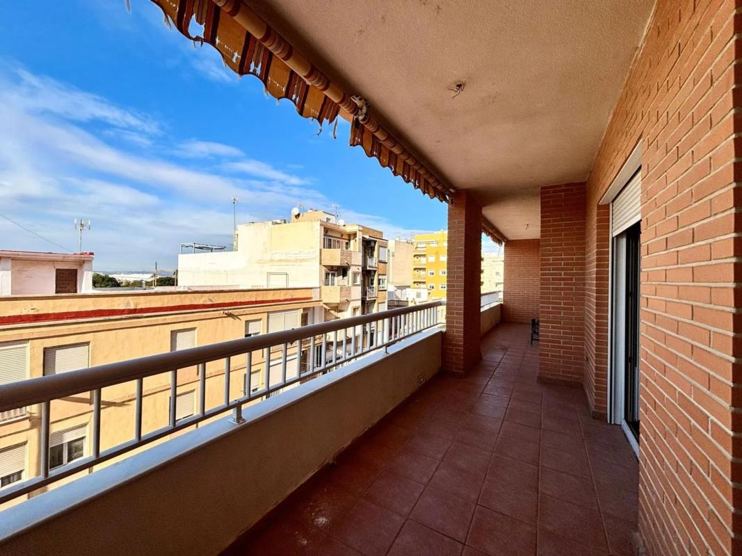 Venta de piso en Calle Villa Madrid, Torrevieja
 photo 3