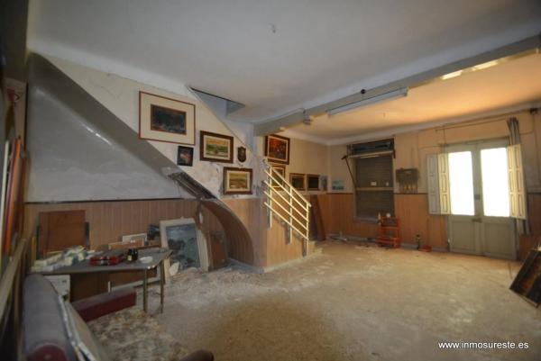 Chalet independiente en venta en Barrio Puerto Deportivo, Torrevieja
photo 1