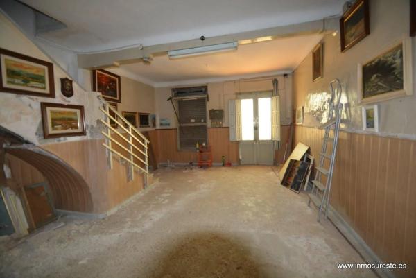 Chalet independiente en venta en Barrio Puerto Deportivo, Torrevieja
thumbnail 1