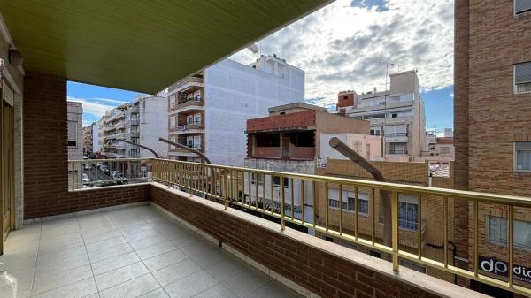 Продажа квартиры на Calle Caballero de Rodas, 93, Торревьеха
 photo 2