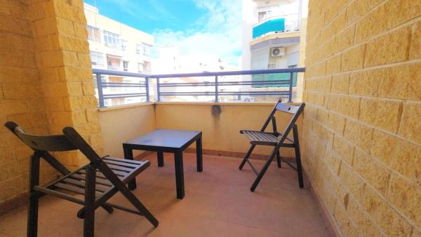 Venta de piso en Calle San Pascual, 28, Torrevieja
 photo 1