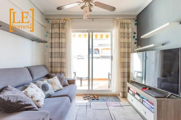 Ático en venta en CL SAN POLICARPO, 89, Torrevieja photo 1