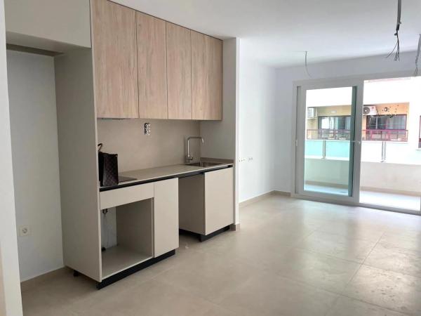 Sale of flat in Calle Caballero de Rodas, Torrevieja
photo 1