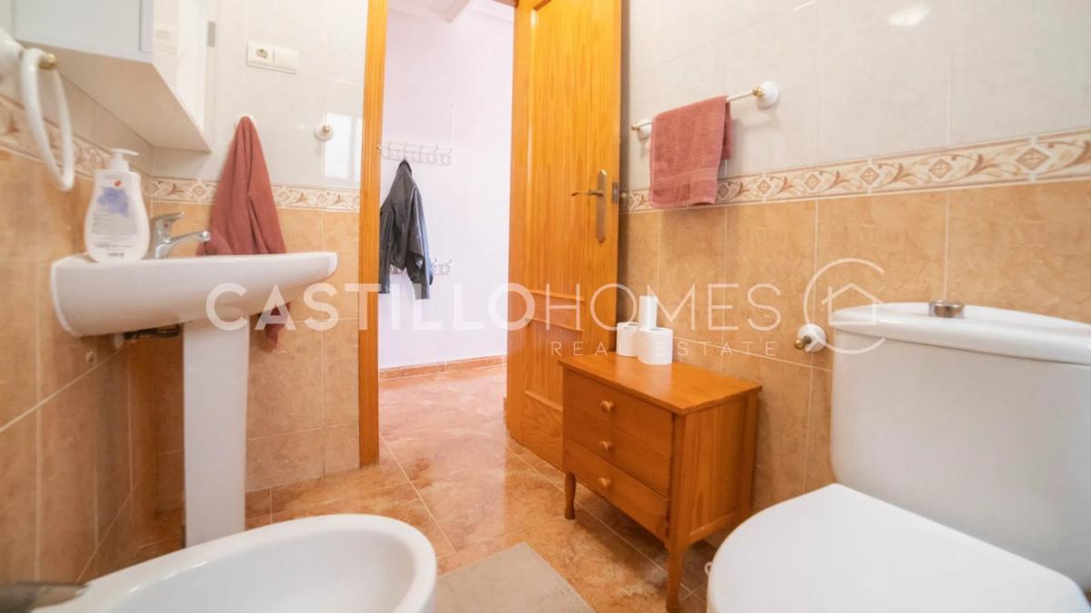 Sprzedaż mieszkania w Calle del Tomillo, 33, Torrevieja
photo 2