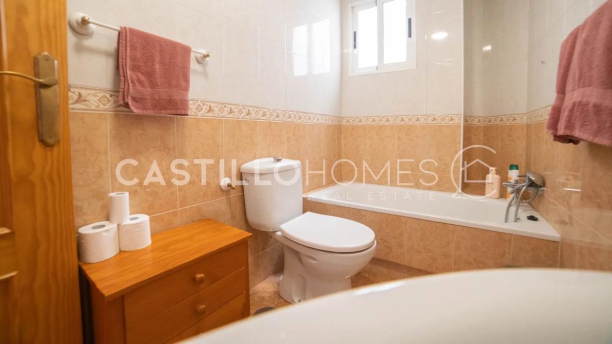 Sprzedaż mieszkania w Calle del Tomillo, 33, Torrevieja
photo 3