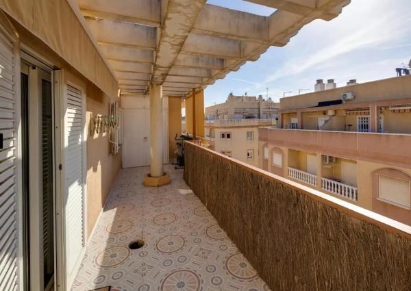 Ático en venta en Barrio Parque de las Naciones, Torrevieja thumbnail 1