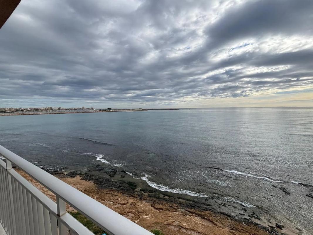 Продажа квартиры на Barrio Playa de los Náufragos, Торревьеха
photo 2