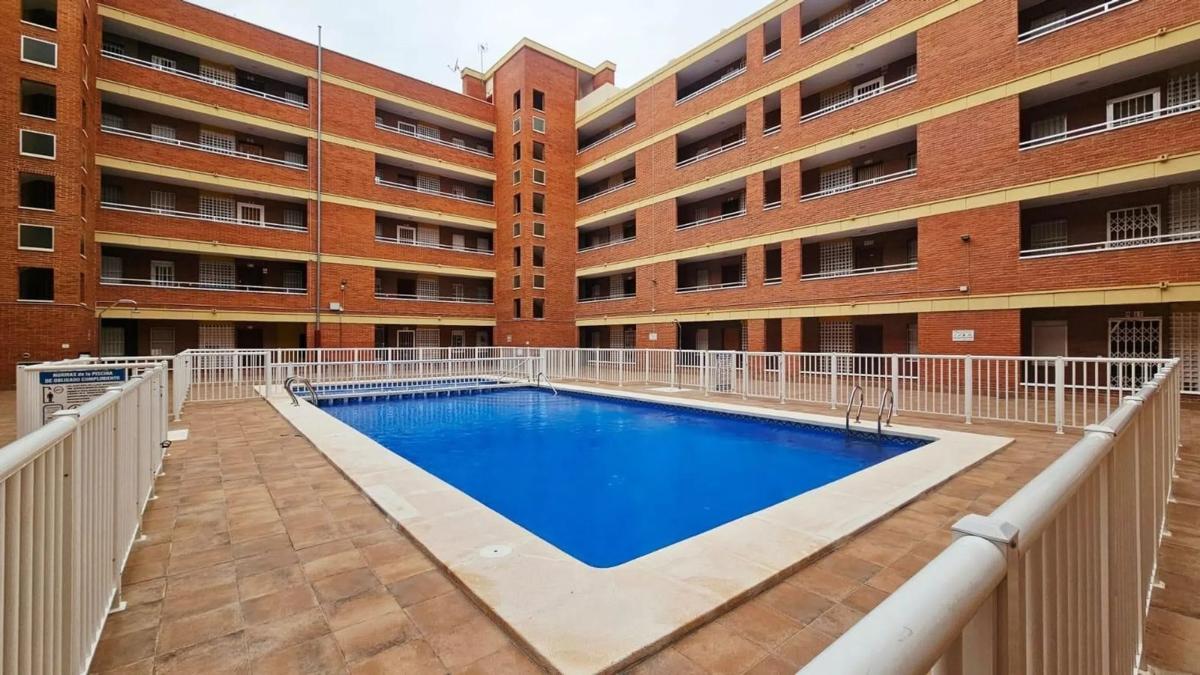 Продажа квартиры на Calle Almoradí, Торревьеха
photo 1