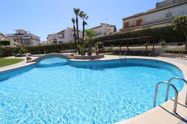Sale of flat in Calle Mar del Norte, 1, Torrevieja
 photo 4