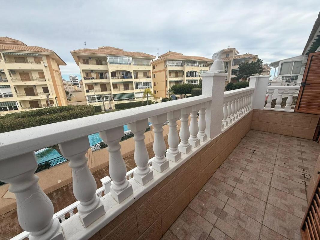 Sale of independent chalet in Barrio El Acequión, Torrevieja
photo 5