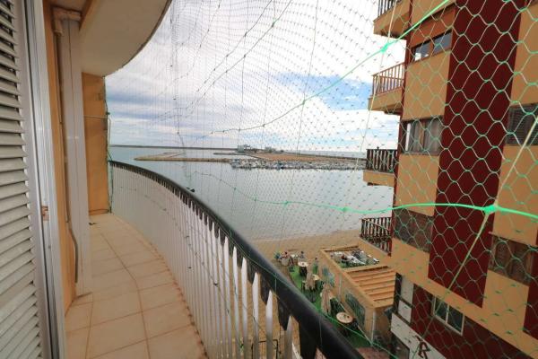 Sale of flat in Avenida Doctor Gregorio Marañón, Torrevieja
photo 1