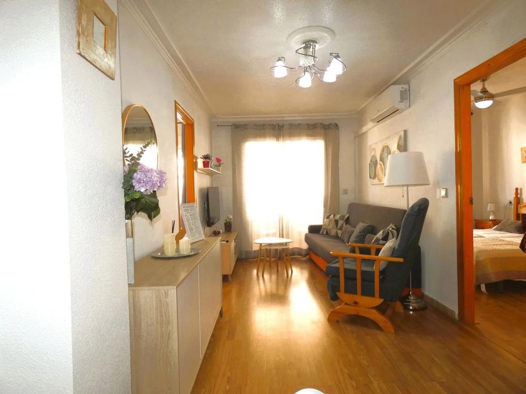 Sprzedaż mieszkania w Calle Beniajan, 10, Torrevieja
photo 3