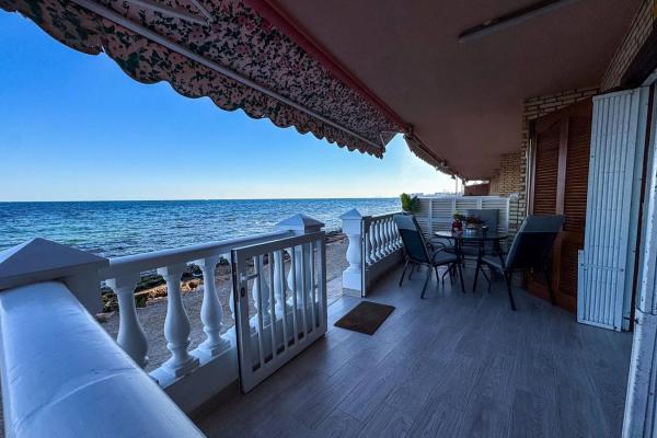 Sale of flat in Calle Benejúzar, Torrevieja
thumbnail 1
