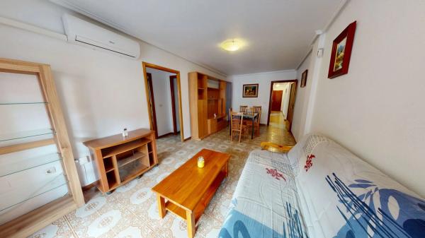 Sale of flat in CL SAN MIGUEL DE SALINAS, 7, Torrevieja
thumbnail 2