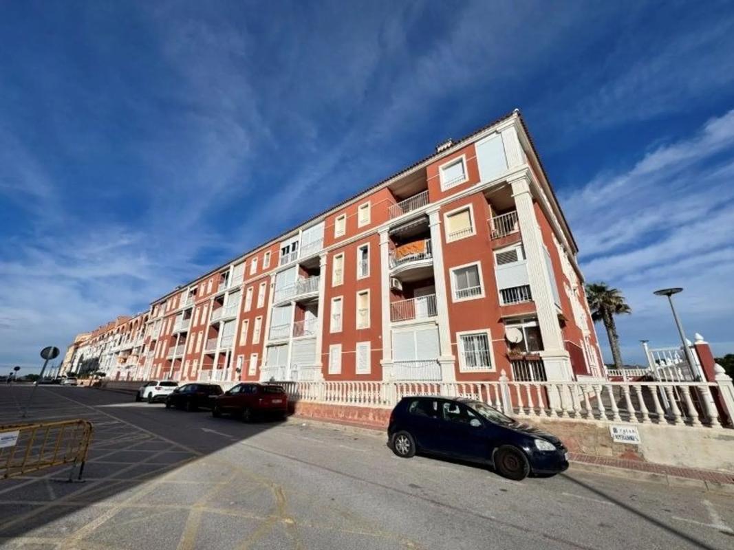 Sprzedaż mieszkania w Calle Mayor, Torrevieja
photo 1