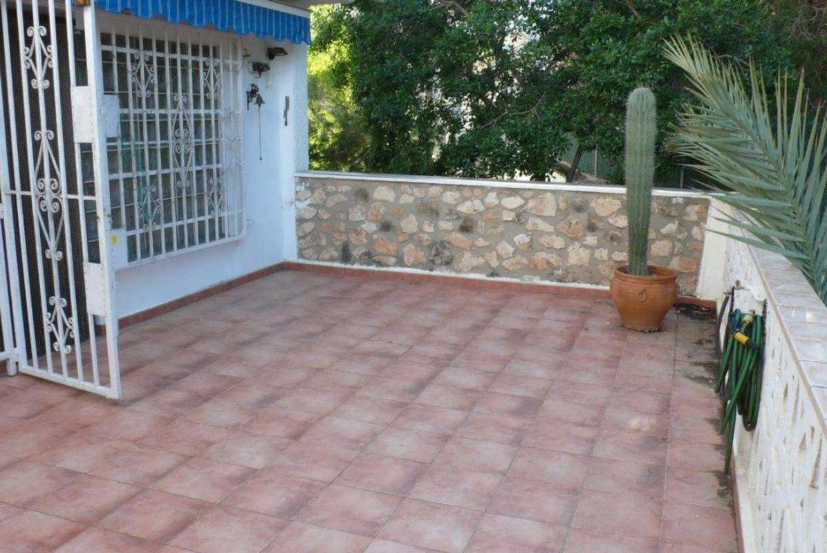 Sale of townhouse in  Calle Oviedo , Torrevieja photo 3