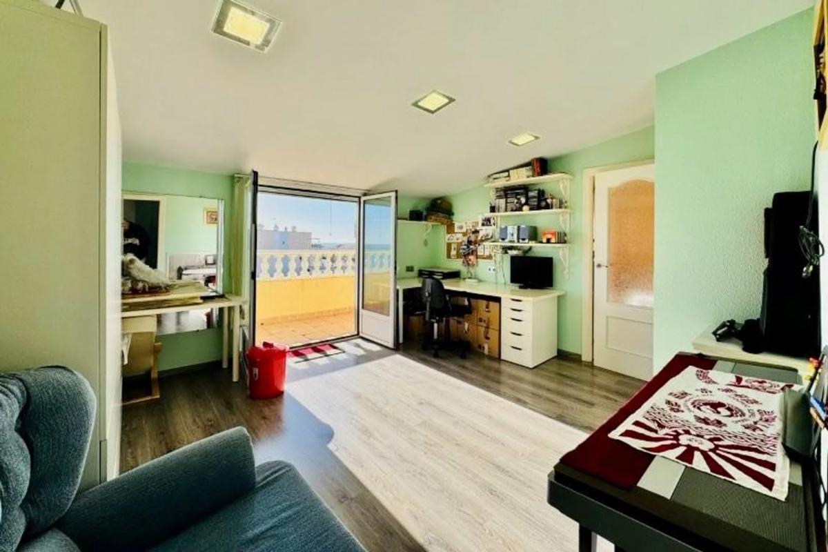 Venta de duplex en Barrio Gaspar Perrelló, Torrevieja photo 3