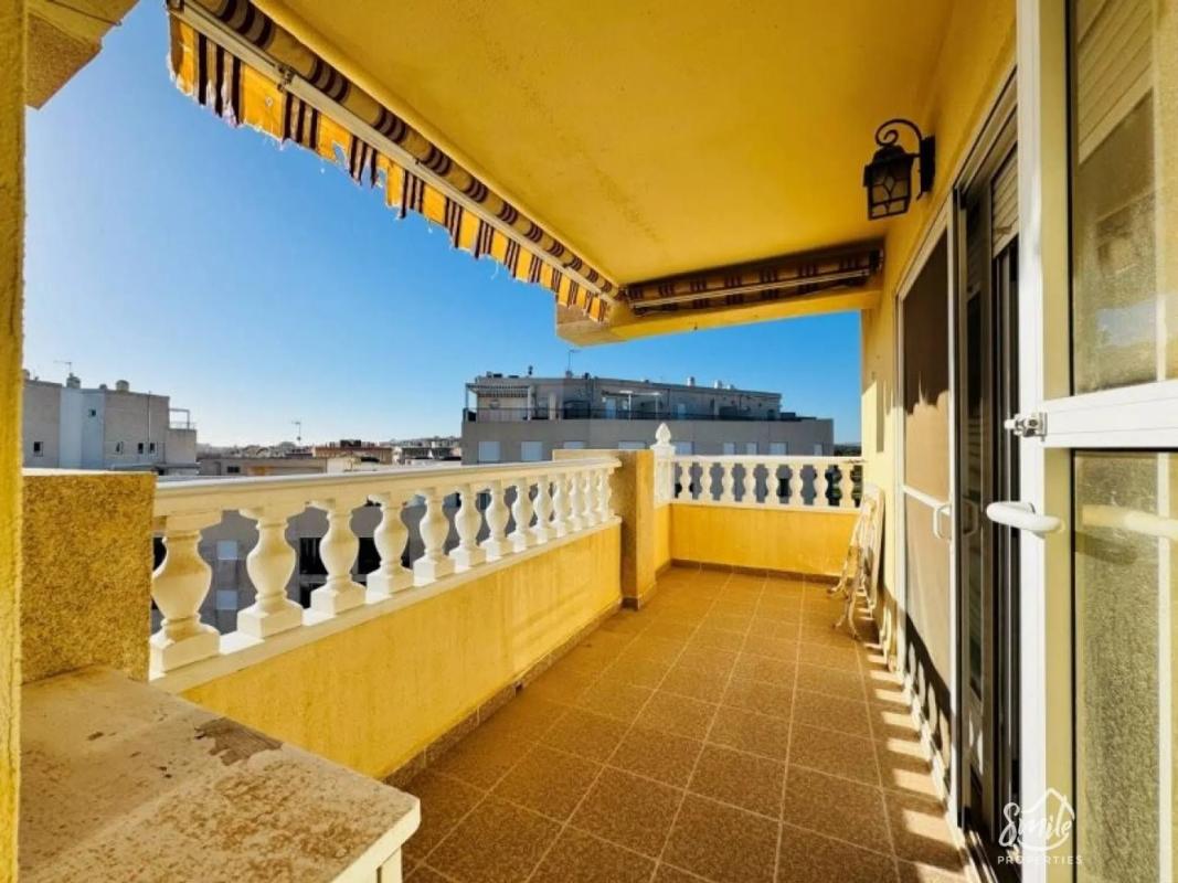Venta de duplex en Calle las Mimosas, 17, Torrevieja photo 1