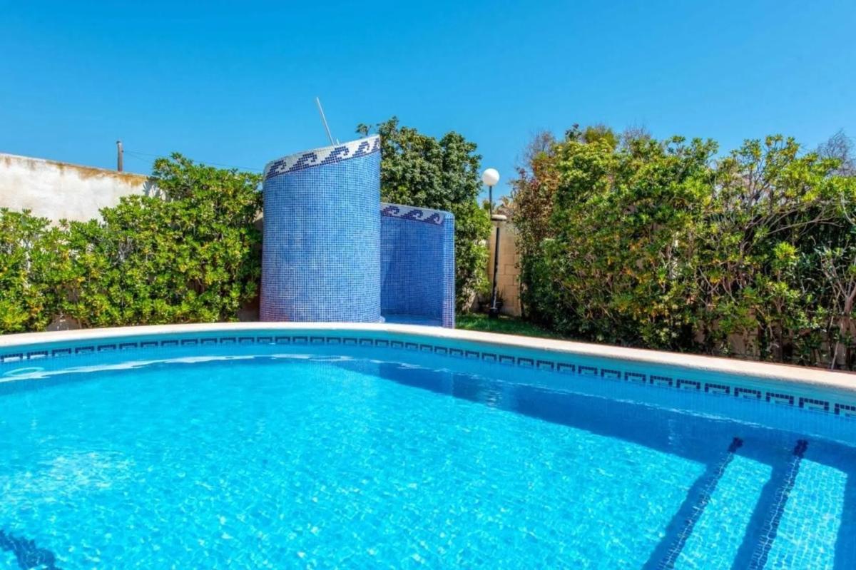 Venta de chalet independiente en Calle de los Hibiscus, Torrevieja
photo 4
